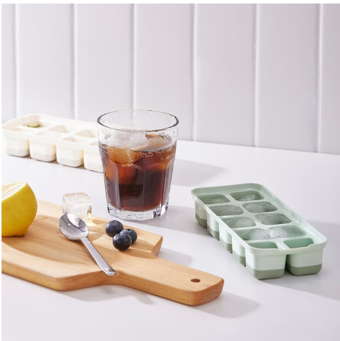 Ice cube tray with lid, mixed colors Set of 2