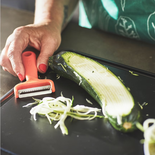 Vegetable cutters, set of 2, bright yellow/bright orange