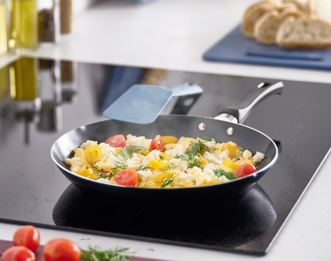 IKEA TAGGHAJ Frying pan, non-stick coating black, 24 cm