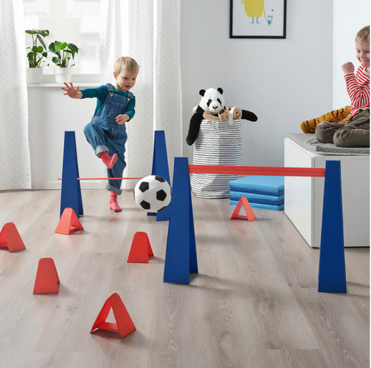 IKEA SKRATTMÅS Obstacle course