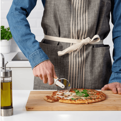 UPPFYLLD Pizza cutter, off-white