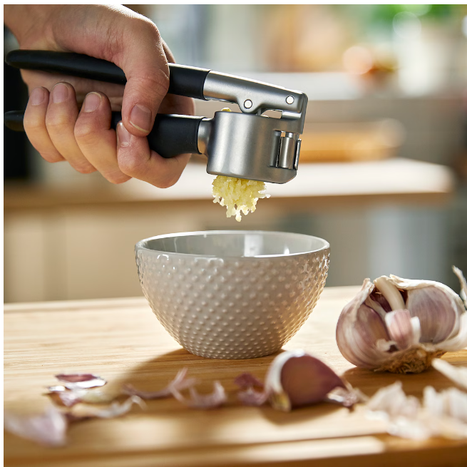 IKEA VARDEFULL- GARLIC PRESS