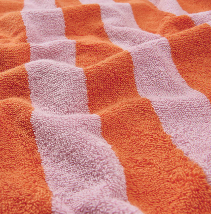 SLÅNHÖSTMAL Bath towel, orange/pink striped, 70x140 cm