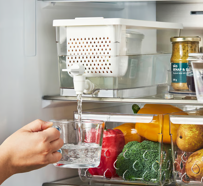 IKEA KLIPPKAKTUS Container w tap disp for fridge, transparent, 4.5 l