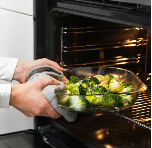 IKEA FÖLJSAM Oven dish, clear glass, 24.5x24.5 cm